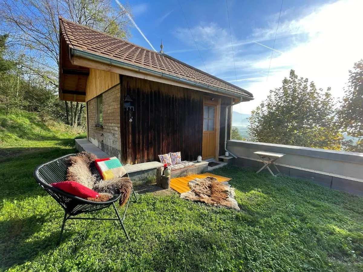 Jolie Cabane Avec Jacuzzi Pour Les Amoureux De La Nature Tullins